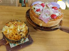 -Dragon Pizza•圆脸龙披萨·牛排餐厅