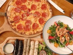 意大利香肠披萨-COMMUNE幻师(上邦百汇城店)