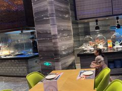 -荣誉国际酒店-云顶旋转餐厅