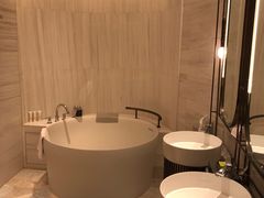 -上海世茂皇家艾美酒店