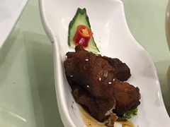 招牌熏鱼-江南村酒家