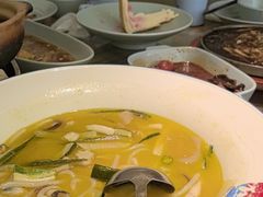 -蜜桃餐厅·伴山(湖滨商业街店)