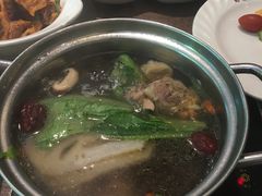 -龙聚德北京烤鸭(沙坪坝华宇A馆店)