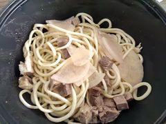 -牛一嘴·兰州牛肉面·大盘鸡(财富中心店)