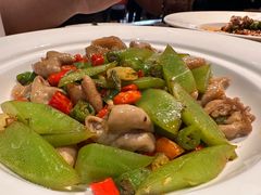 -渝信川菜 · 川味家常菜(财富购物中心店)