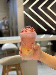 桃桃宝藏茶-桃桃屿·潮牌酷银(世纪荟店)