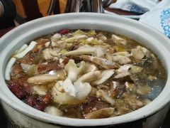 -东巴谷野生菌火锅餐厅