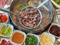 -牛沙暴潮汕牛肉火锅(章江南大道店)