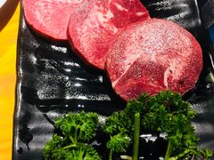 -唯成•韩国炭火烤肉 유성고기