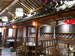 大堂-东来菜馆•手抓海鲜家常菜•海鲜锅贴(鸽子窝店)