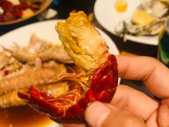 -臻鲜燕海鲜融合餐厅(金陵style店)