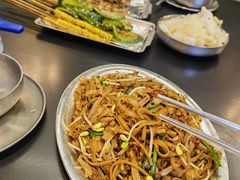 -蚝美人·生蚝海鲜烧烤(茶花园店)