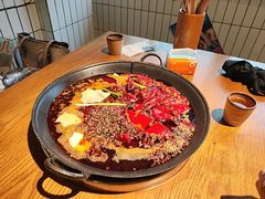 -卤校长重庆火锅(银泰城店)