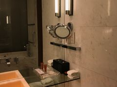 -上海滴水湖皇冠假日酒店