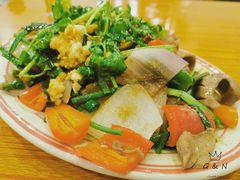-乾坤饭店