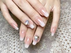 -Miss·A日式美甲美睫