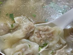 -依云煎包店
