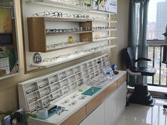 -视野联行眼镜·蔡司·控优点授权(长白万象汇店)