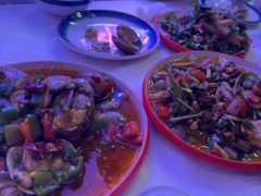 -海盗船. 龙虾烧烤. 酒馆