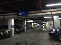-宽窄巷子景区-外围地面停车场