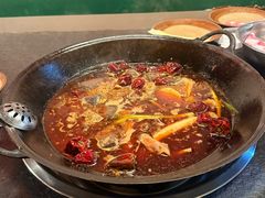 -渝井巷重庆老火锅(沈阳吉祥店)