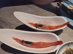 -雍容荟帝王蟹活龙虾展台自助(IFS黑金店)