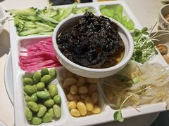 炸酱面-京味斋·北京烤鸭(北京南站洋桥店)