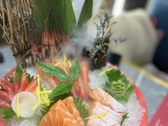 刺身-一绪に寿喜烧(荟聚店)