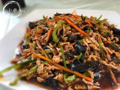 鱼香肉丝-横道佛手居筋饼店