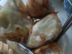 肉煎包-依云煎包店