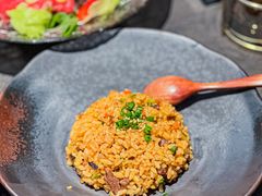 -铭牛烧肉·和牛海鲜自助(高新月牙湖店)