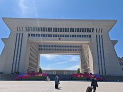 -霍尔果斯国门景区