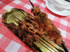 红柳木羊肉串-西域阿里马新疆菜·清真(桂花路店)