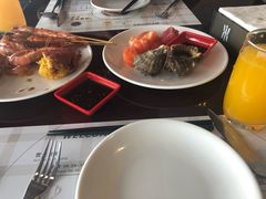 -荣誉国际酒店-云顶旋转餐厅