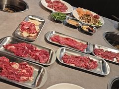 -张哞哞·鲜切牛肉自助火锅(高德置地店)