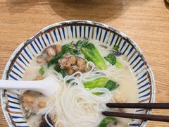 -鲜越鲜鱼粉(财富购物中心店)
