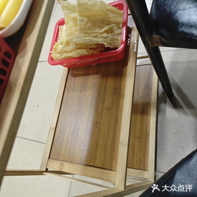 0元玩转这座城 今天点了一个美蛙鱼的四人套餐