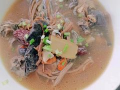 -红樱桃月嫂育婴师(徐汇总店)