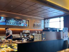 -瑞幸咖啡(江汉路中山大道店)