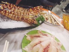 -鲜入围煮花胶鸡海鲜火锅