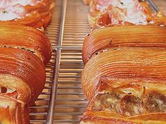 -VERIE BAKEHOUSE