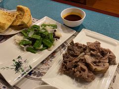 手抓羊排-贯贯吉·清真餐厅(浙江中路店)