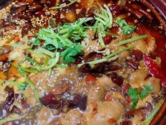 川味肥肠煲-兔槽江湖菜·重庆璧山兔(水围店)