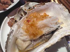 蒜蓉粉丝烤生蚝-蚝堡海鲜·威海菜·海肠捞饭·烧烤·亚洲吃蚝公司(幸福门店)