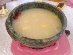 -墨脱石锅椰子鸡•海鲜糟粕醋(榆亚路店)