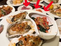 -广州万富希尔顿酒店·感趣自助餐厅·金秋蟹宴生蚝海鲜刺身