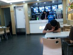 -华莱士·全鸡汉堡(吉祥街店)