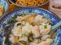 -无名氏宵夜小摊(祝家三姐妹馄饨店)