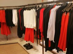 -COS(月星环球港店)