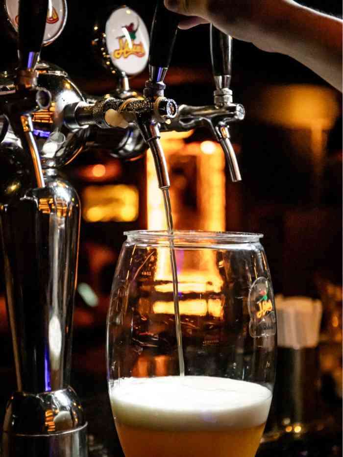 helens海伦司(东门店)-"[薄荷]环境:最常去的是东门那一家了,.